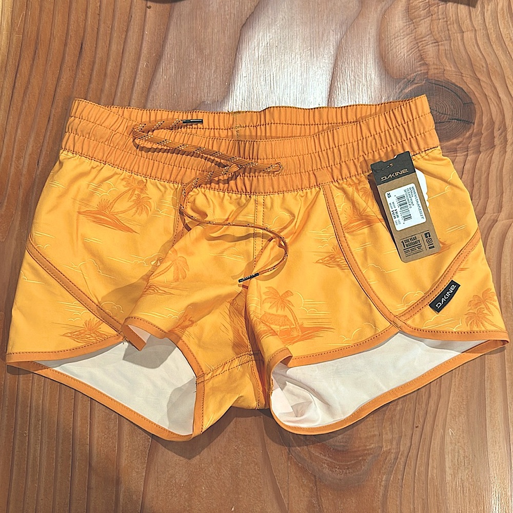 Dakine Women’s Dauntless 2.5” Boardshorts